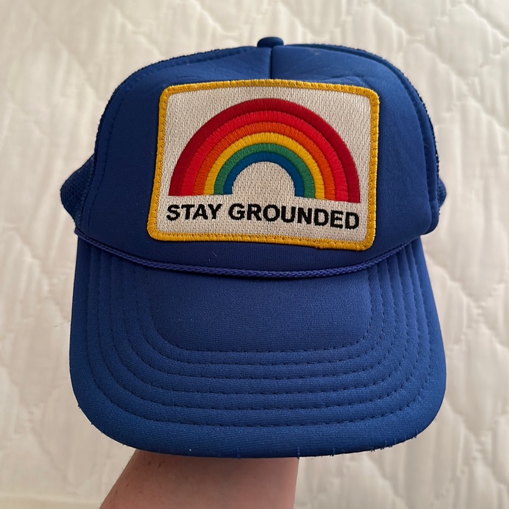 Aviator nation blue stay grounded rainbow hat 🌈